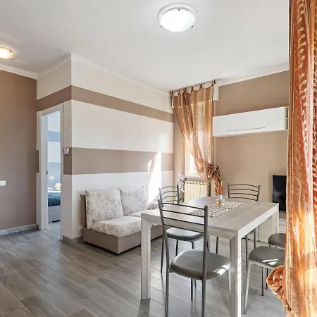 Restful Holiday In Fiumaretta With Terrace Дом отдыха Амелия